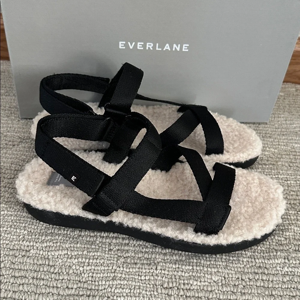 NWT Everlane The ReNew Teddy Sport sandals